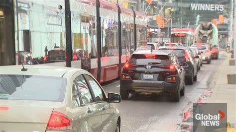 Committee asks for more from city staff to alleviate Toronto traffic congestion